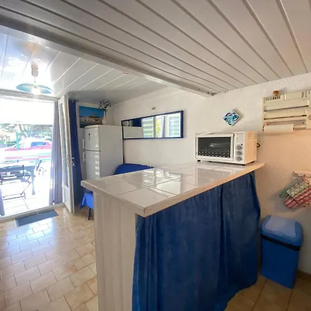Semesterbostad La Maison Bleue *