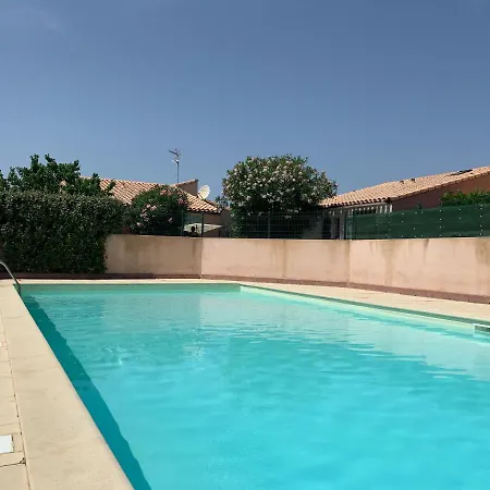 Holiday home La Maison Bleue *