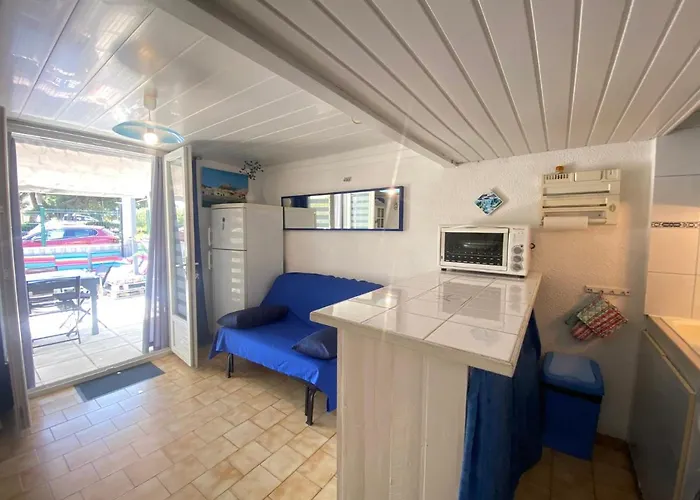 La Maison Bleue